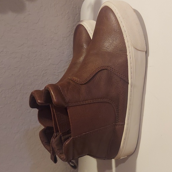 Old Navy Girl Brown Ankle Boots Size 1 - Picture 2 of 8